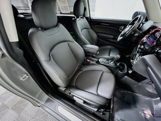 2023 MINI Hardtop 2 Door SE — photo 28
