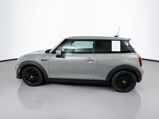 2023 MINI Hardtop 2 Door SE — photo 6