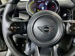 2023 MINI Hardtop 2 Door SE — photo 18