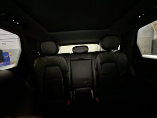 2021 Porsche Cayenne Base — photo 30