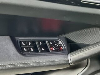 2021 Porsche Cayenne Base — photo 14