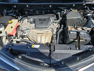 2017 Toyota Rav4 XLE — photo 17