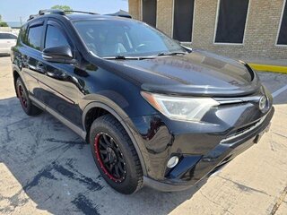 2017 Toyota Rav4 XLE — photo 2