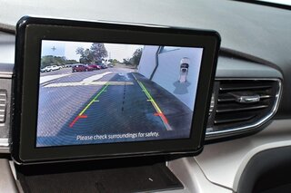 2023 Ford Explorer XLT RWD — photo 19