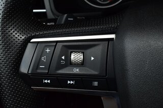2025 Mitsubishi Outlander SE FWD — photo 25