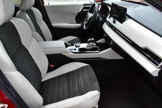 2025 Mitsubishi Outlander SE FWD — photo 12