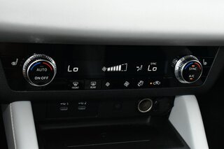 2025 Mitsubishi Outlander SE FWD — photo 21