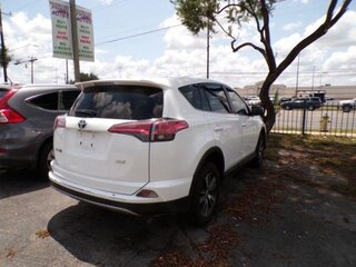 2018 Toyota Rav4 XLE — photo 2