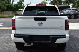 2025 Nissan Frontier Crew Cab 4x4 SV — photo 4