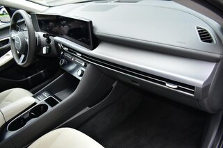 2025 Hyundai Sonata SEL FWD — photo 12
