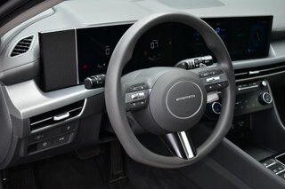 2025 Hyundai Sonata SEL FWD — photo 14