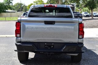 2026 Chevrolet Colorado 4WD Crew Cab WT — photo 4