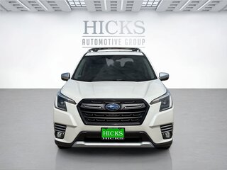 2023 Subaru Forester Touring — photo 2