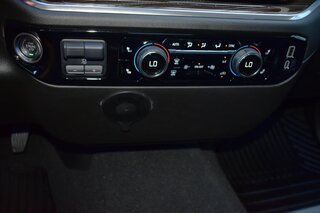 2025 Chevrolet Silverado 1500 4WD Crew Cab 147" LT w/2FL — photo 17