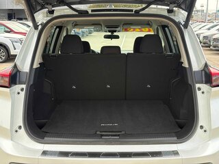 2026 Nissan Rogue SV — photo 10