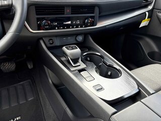2026 Nissan Rogue SV — photo 15