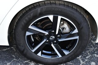 2024 Nissan Sentra SV CVT — photo 8