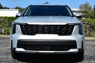 2026 Kia Sorento LX FWD — photo 5