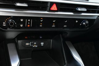 2026 Kia Sorento LX FWD — photo 18