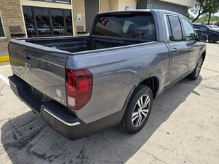 2017 Honda Ridgeline RTS — photo 4