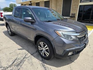 2017 Honda Ridgeline RTS — photo 2