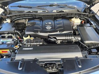 2018 Nissan Armada SL — photo 20
