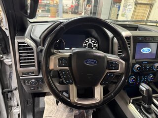2019 Ford F-150 SuperCrew Platinum 4X4 — photo 11