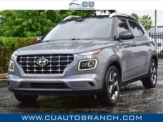 2023 Hyundai Venue Limited IVT — photo 1