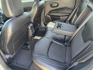 2021 Jeep Compass Altitude FWD — photo 10