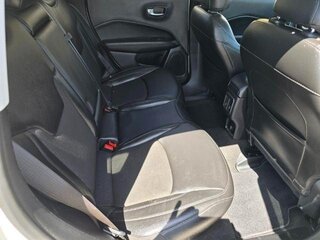 2021 Jeep Compass Altitude FWD — photo 7