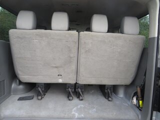 2017 Nissan NV Passenger V6 SV — photo 12