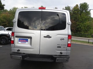 2017 Nissan NV Passenger V6 SV — photo 7