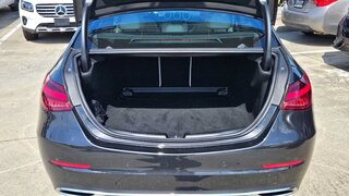 2026 Mercedes-Benz C-Class C 300 — photo 10