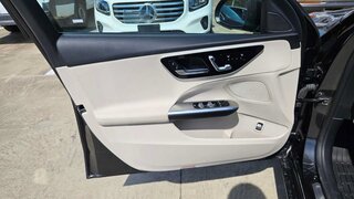 2026 Mercedes-Benz C-Class C 300 — photo 13