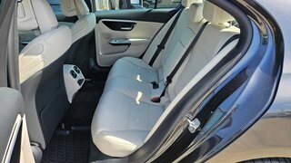 2026 Mercedes-Benz C-Class C 300 — photo 11