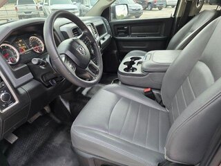 2020 Ram 1500 Classic Tradesman Crew Cab 4x4 5'7 Box — photo 2