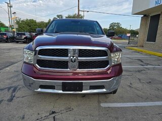 2020 Ram 1500 Classic Tradesman Crew Cab 4x4 5'7 Box — photo 15