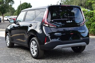 2025 Kia Soul LX FWD — photo 3