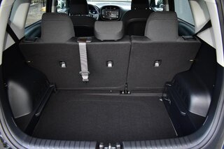 2025 Kia Soul LX FWD — photo 13