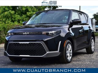 2025 Kia Soul LX FWD — photo 1