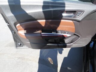 2015 Acura TLX 4dr Sdn FWD — photo 10