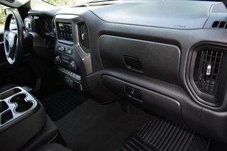 2024 Chevrolet Silverado 1500 2WD Crew Cab 147" Custom — photo 14