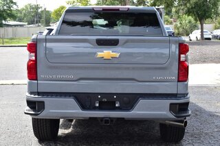 2024 Chevrolet Silverado 1500 2WD Crew Cab 147" Custom — photo 4