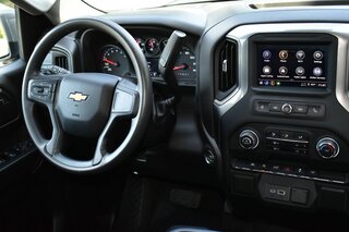 2024 Chevrolet Silverado 1500 2WD Crew Cab 147" Custom — photo 11