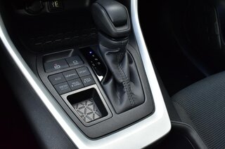 2025 Toyota Rav4 LE AWD (Natl) — photo 14