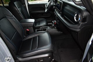 2024 Jeep Wrangler 4xe High Altitude 4x4 — photo 12