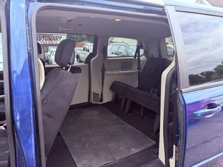 2011 Dodge Grand Caravan EXPRESS — photo 7