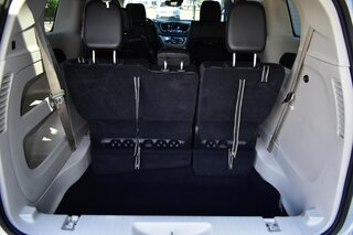 2023 Chrysler Pacifica Touring L FWD — photo 14
