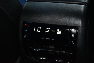 2026 Jeep Grand Cherokee Limited 4x4 — photo 9