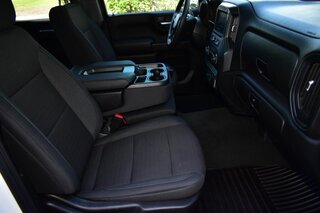 2026 Chevrolet Silverado 1500 2WD Crew Cab 147" Custom — photo 14